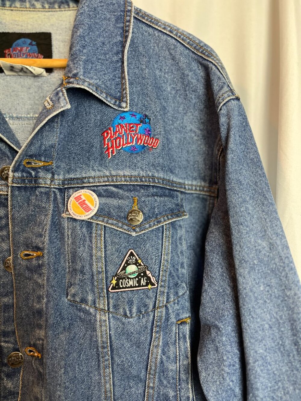 Women's Unique Planet Hollywood Trucker Jacket, Size M - Picture 6 of 10